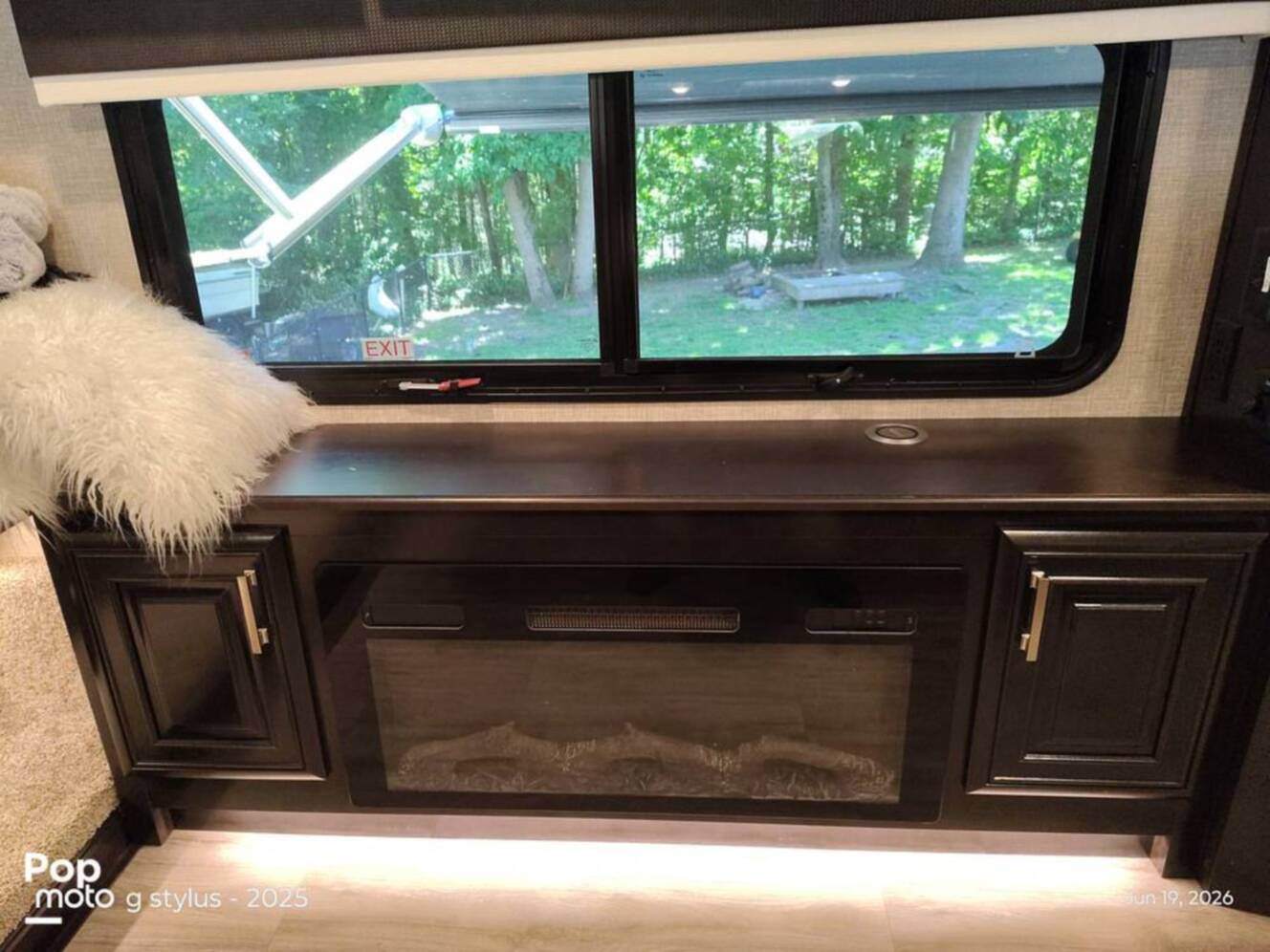 A photo of this 2022 Jayco Pinnacle 36SSWS