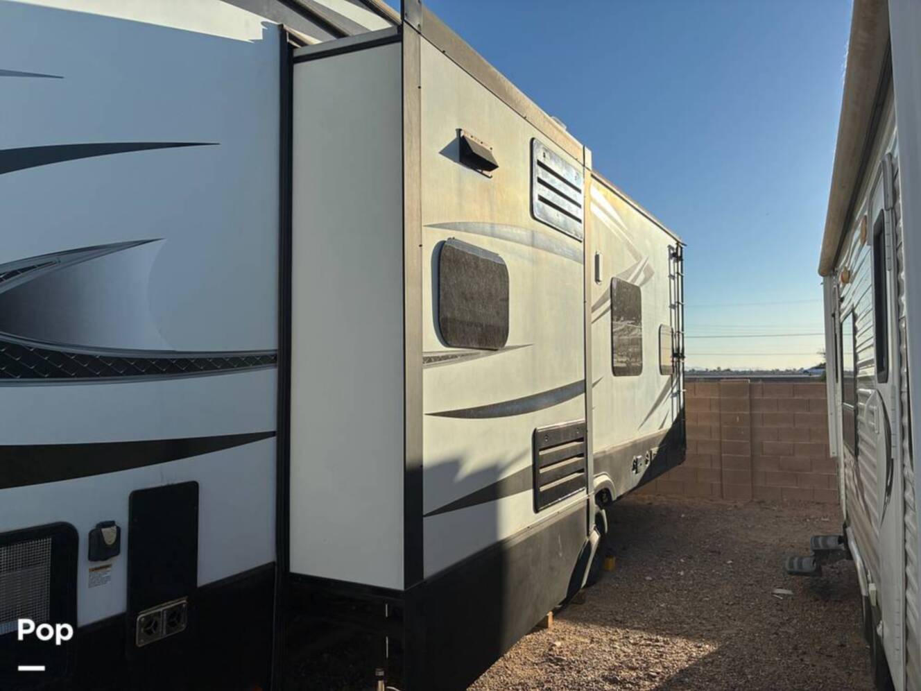 A photo of this 2015 Grand Design Momentum 388M