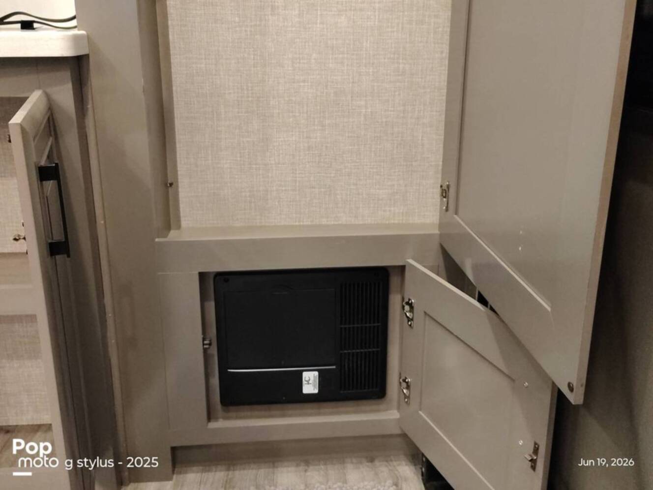 A photo of this 2022 Jayco Pinnacle 36SSWS