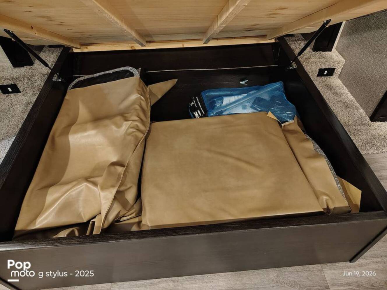 A photo of this 2022 Jayco Pinnacle 36SSWS
