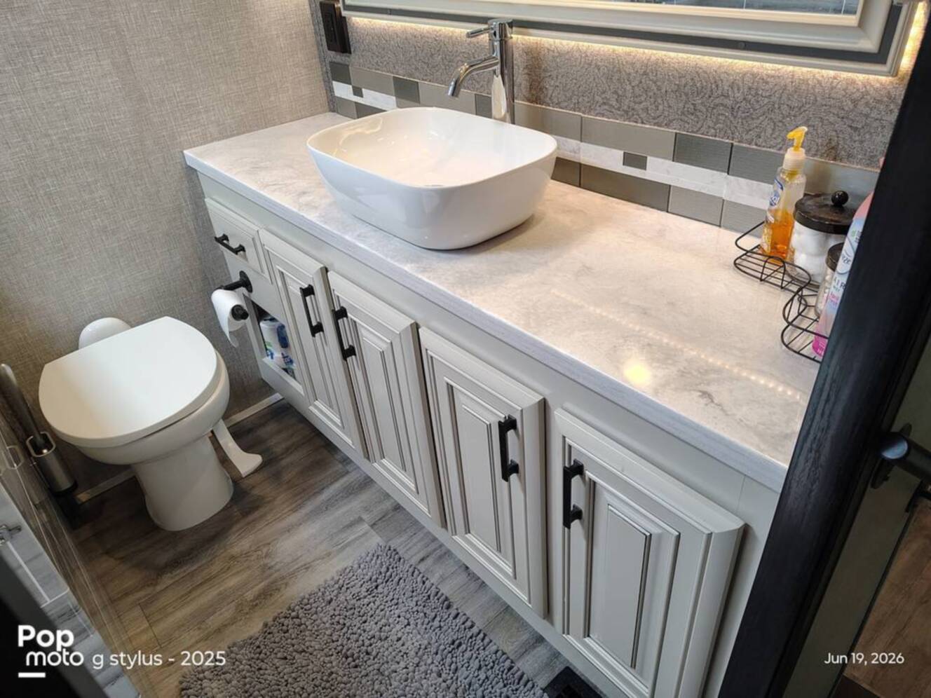 A photo of this 2022 Jayco Pinnacle 36SSWS