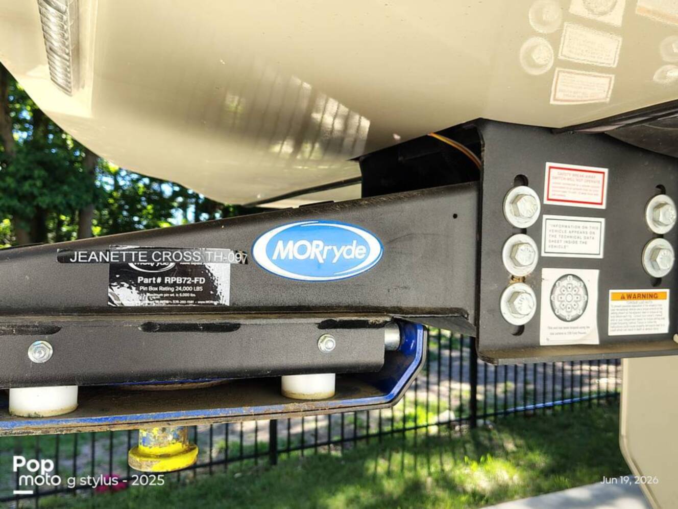 A photo of this 2022 Jayco Pinnacle 36SSWS