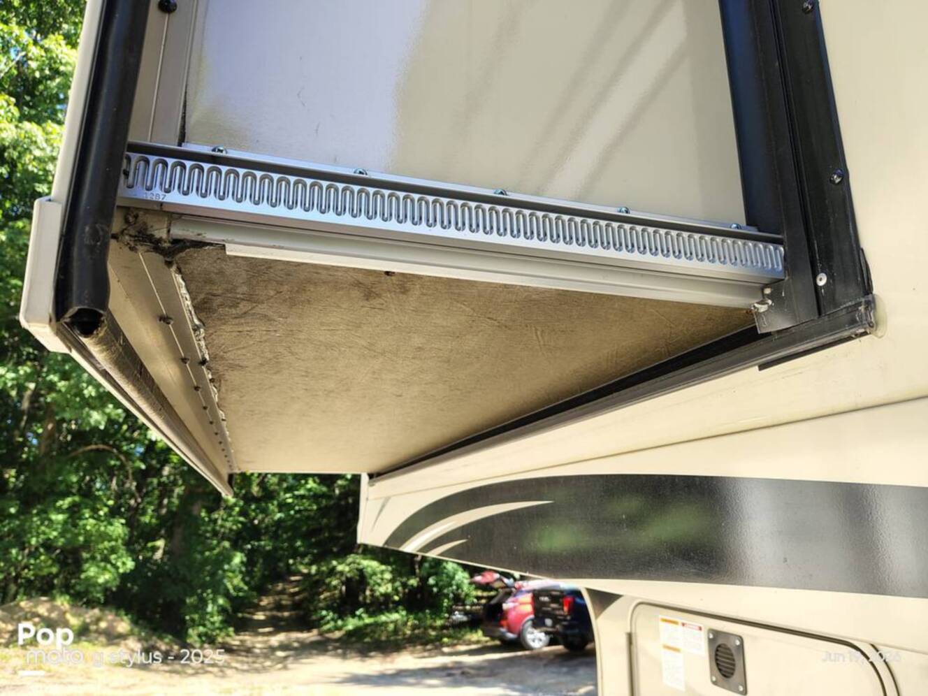A photo of this 2022 Jayco Pinnacle 36SSWS