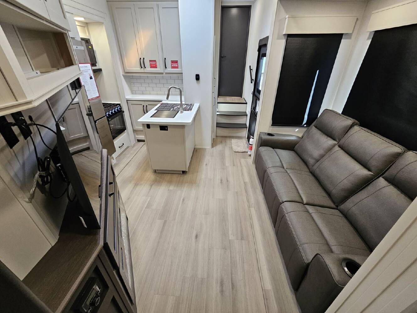 A photo of this 2026 Grand Design Momentum G-Class 320G