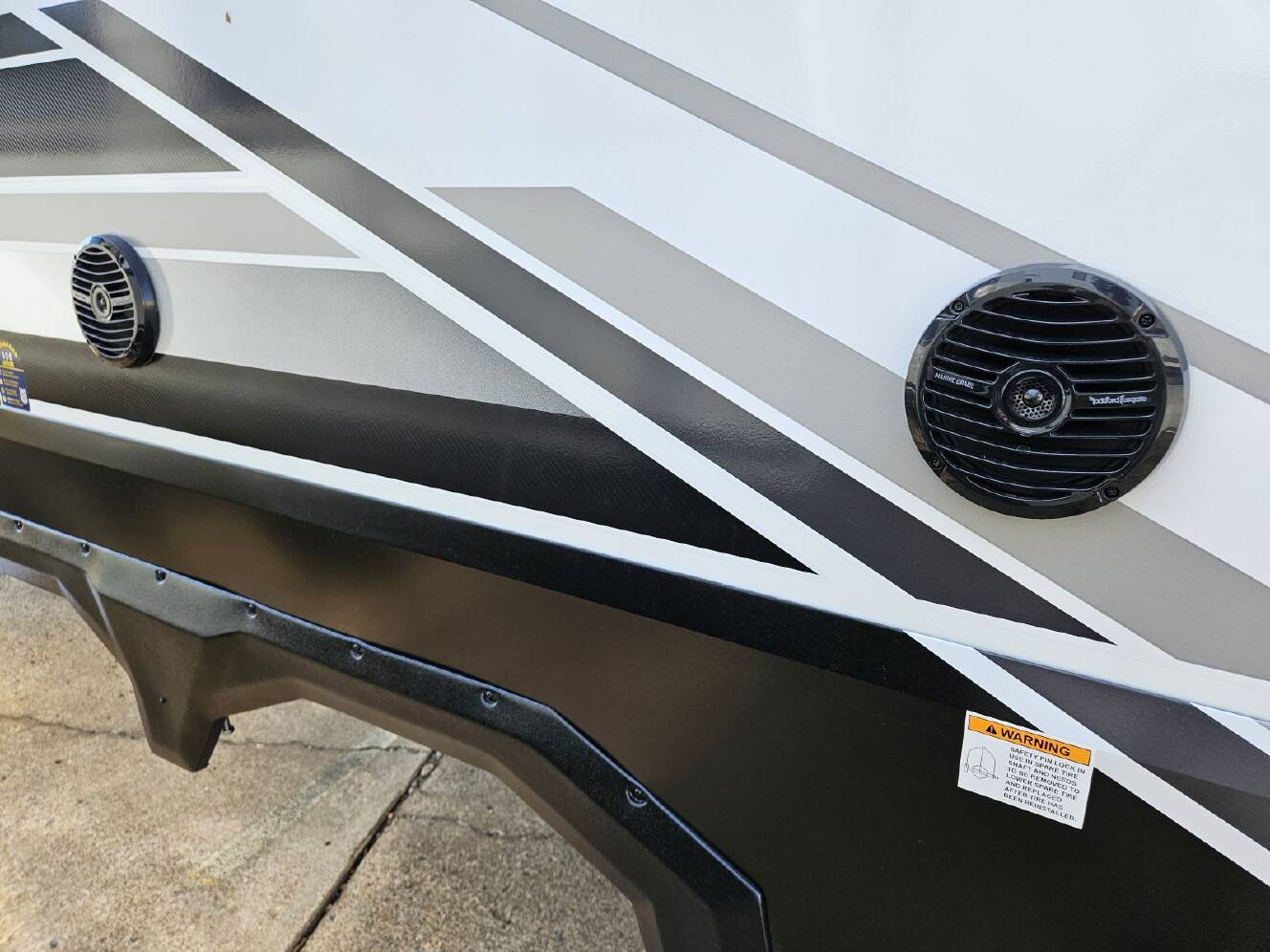 A photo of this 2026 Grand Design Momentum G-Class 320G