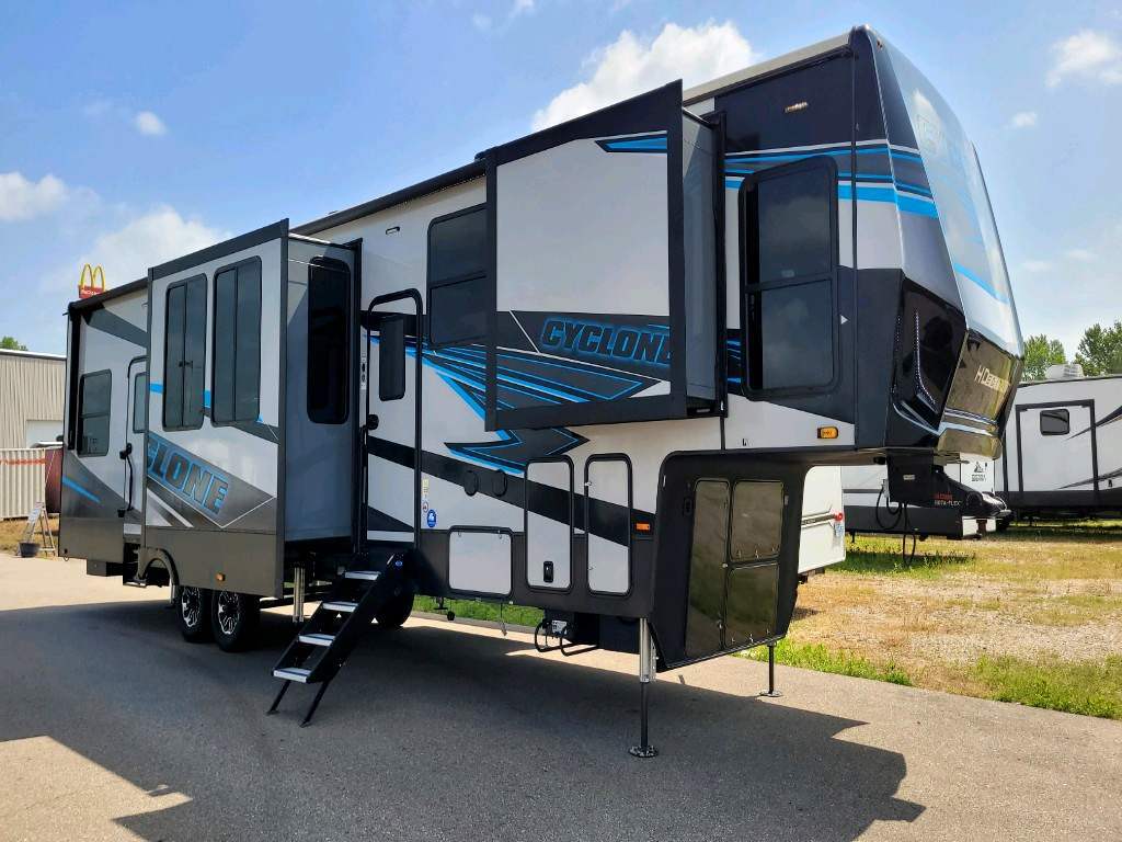 2024 Heartland Cyclone CY 3714 in clio MI
