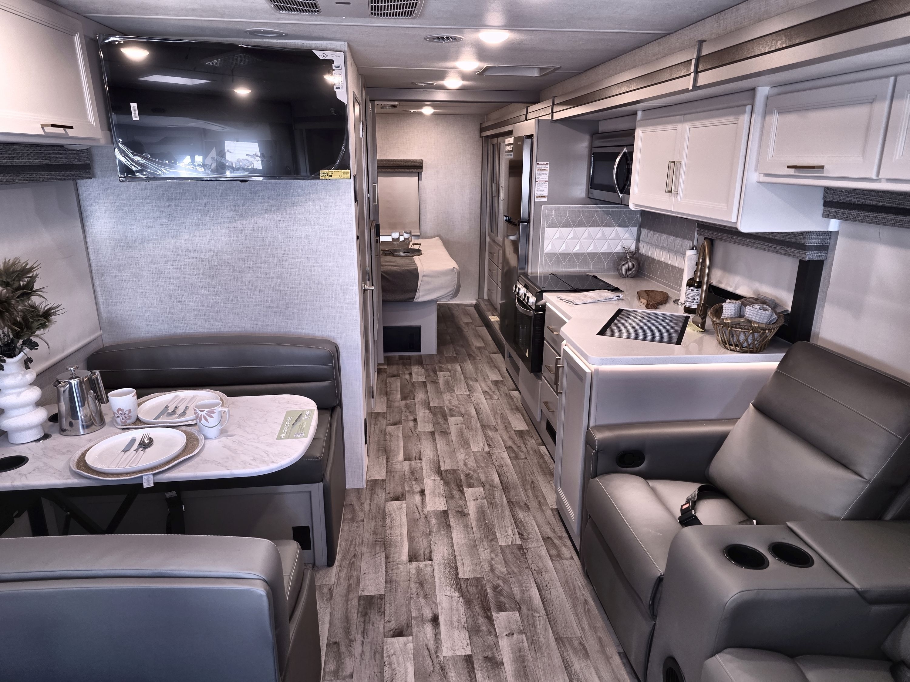 2026 Thor HURRICANE 29L in newhall CA
