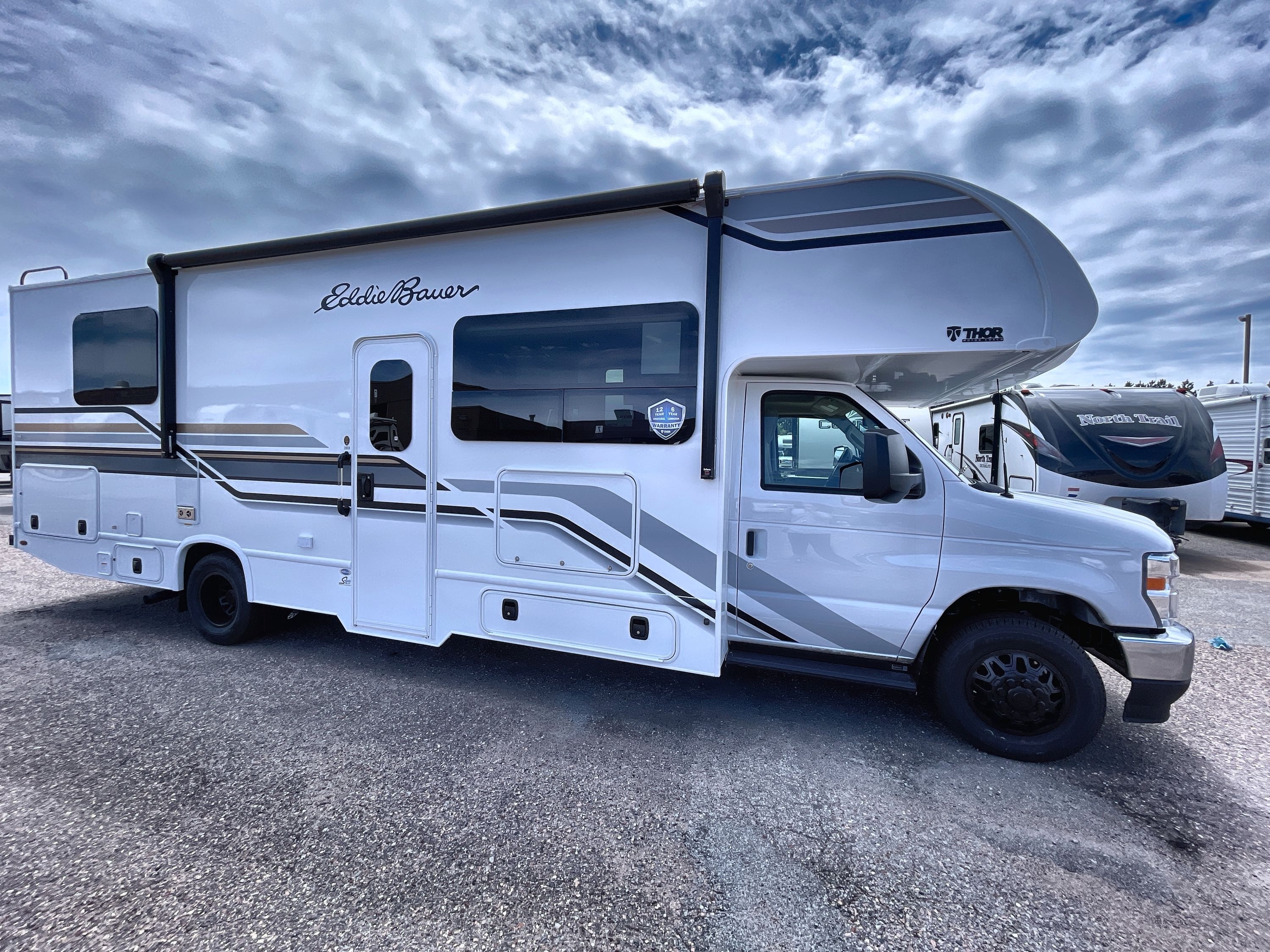 2027 Thor EDDIE BAUER 28EB in rothschild WI
