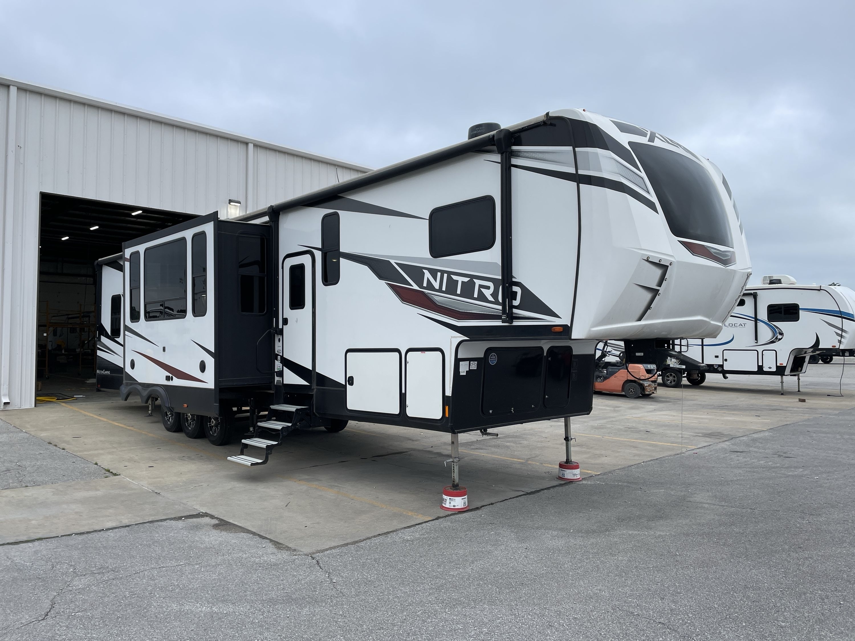 2023 Forest River XLR NITRO 384 in grain valley MO
