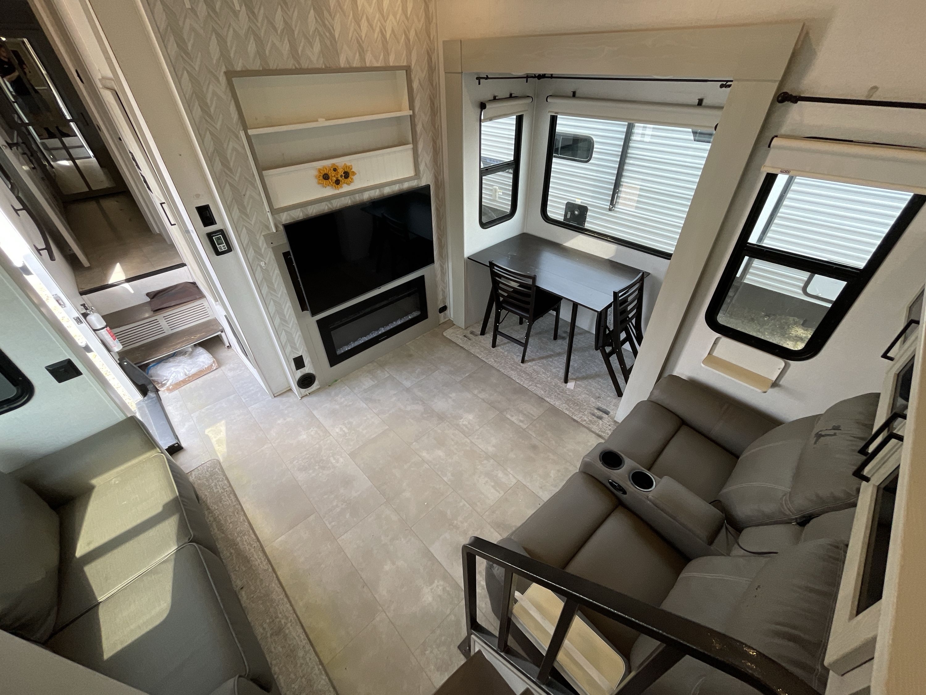 2022 Forest River COLUMBUS C-SERIES 388FKC in grand rapids MI