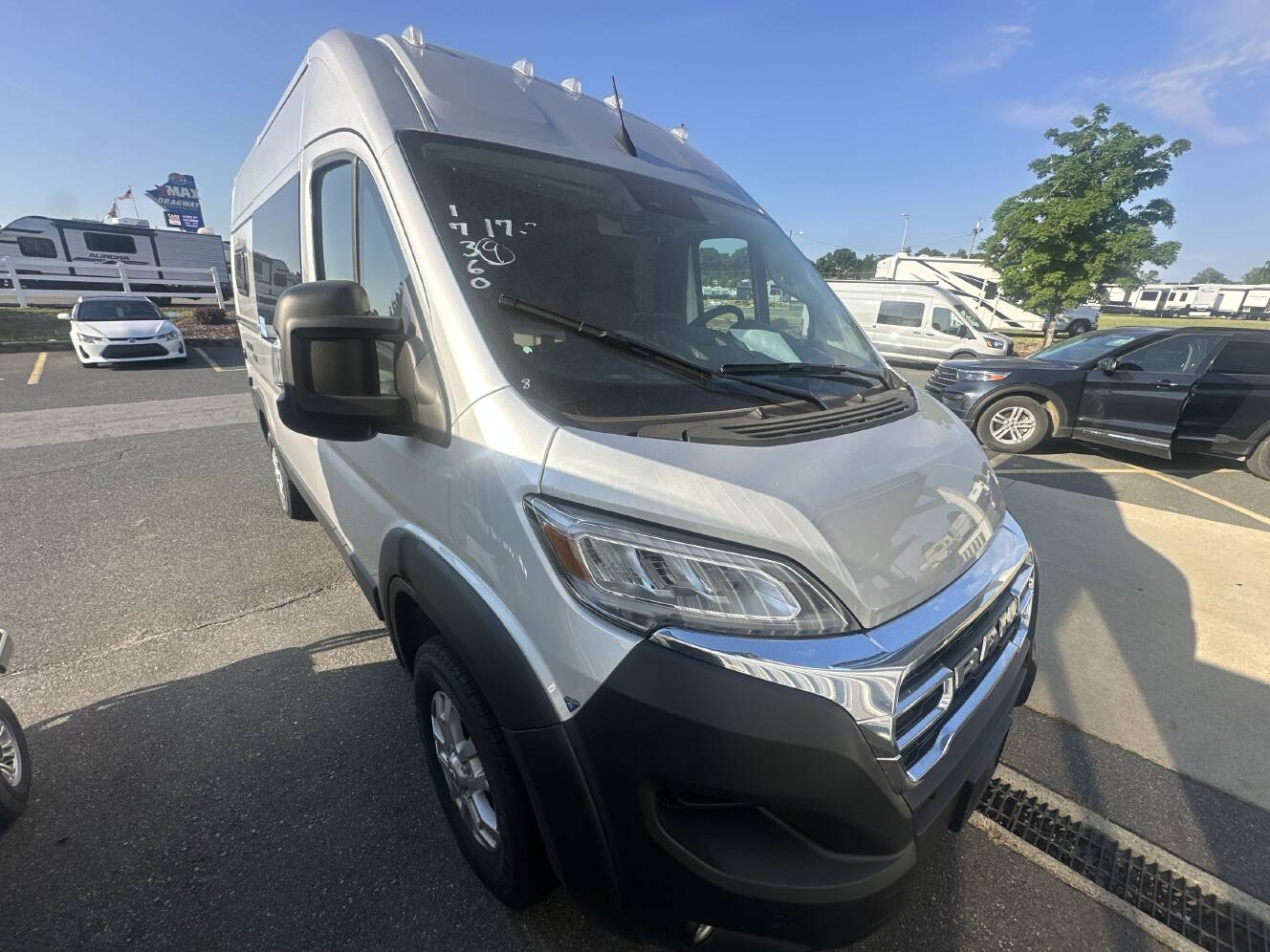 A photo of this 2027 Thor FREEDOM ELITE 17D