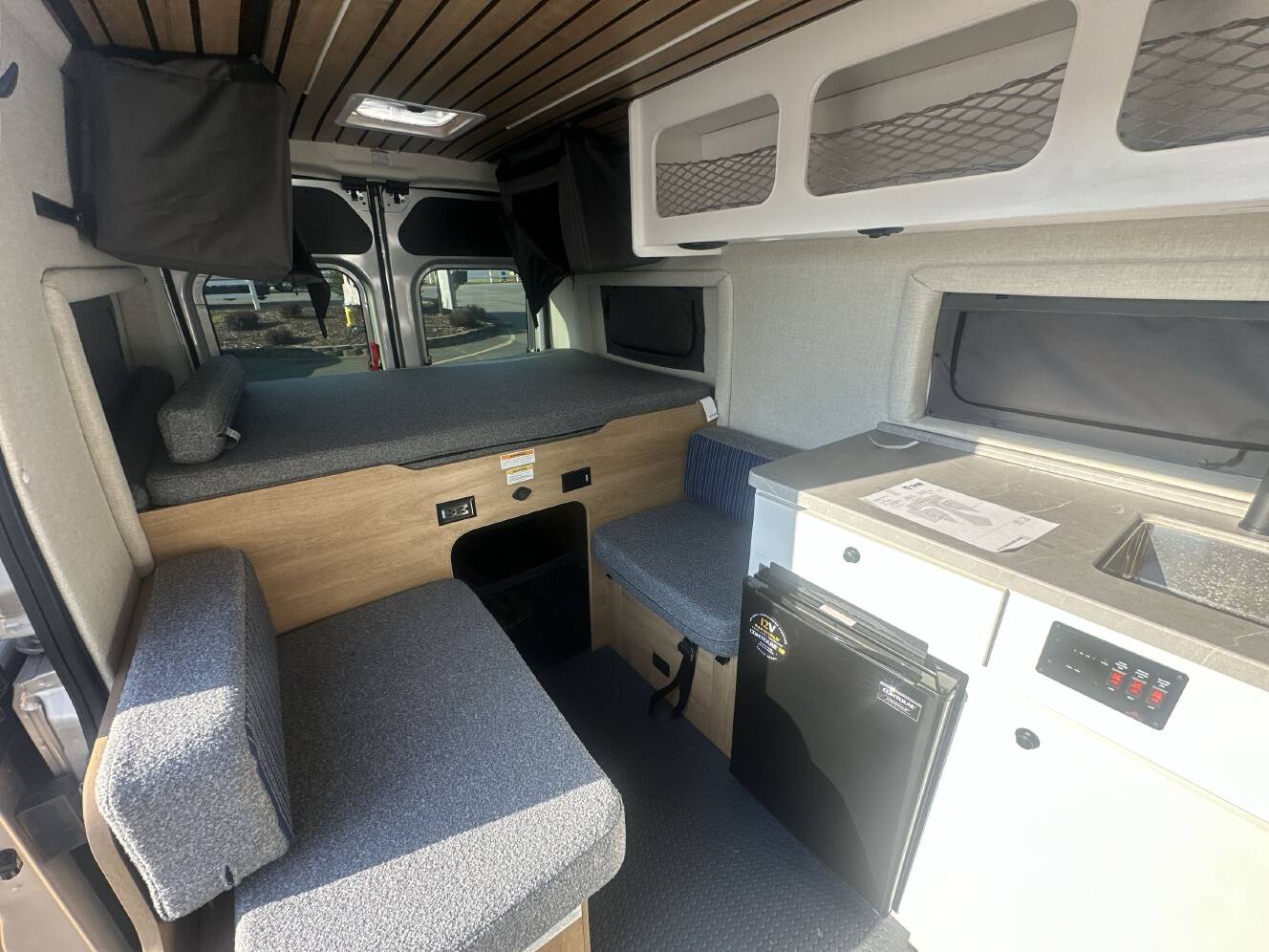 A photo of this 2027 Thor FREEDOM ELITE 17D