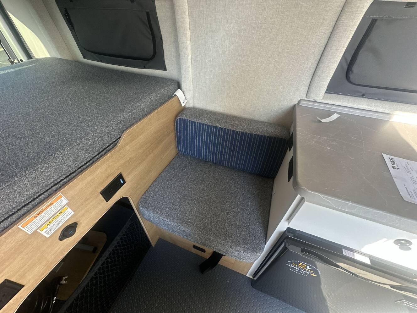 A photo of this 2027 Thor FREEDOM ELITE 17D