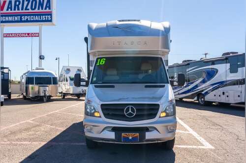 2016 Winnebago NAVION 24J in el mirage AZ