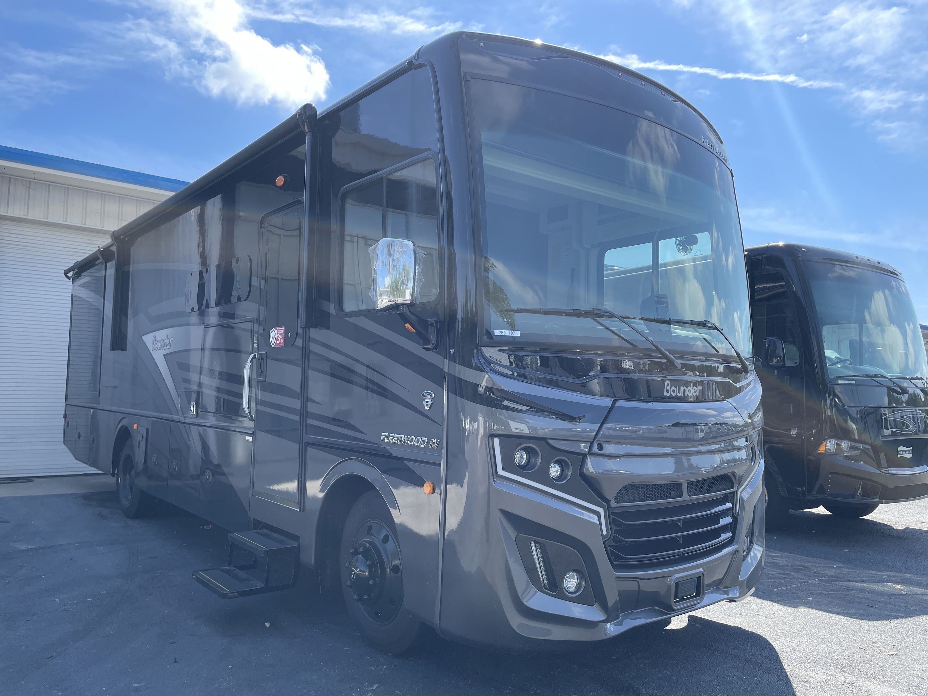 2026 Fleetwood BOUNDER 33C in midway FL