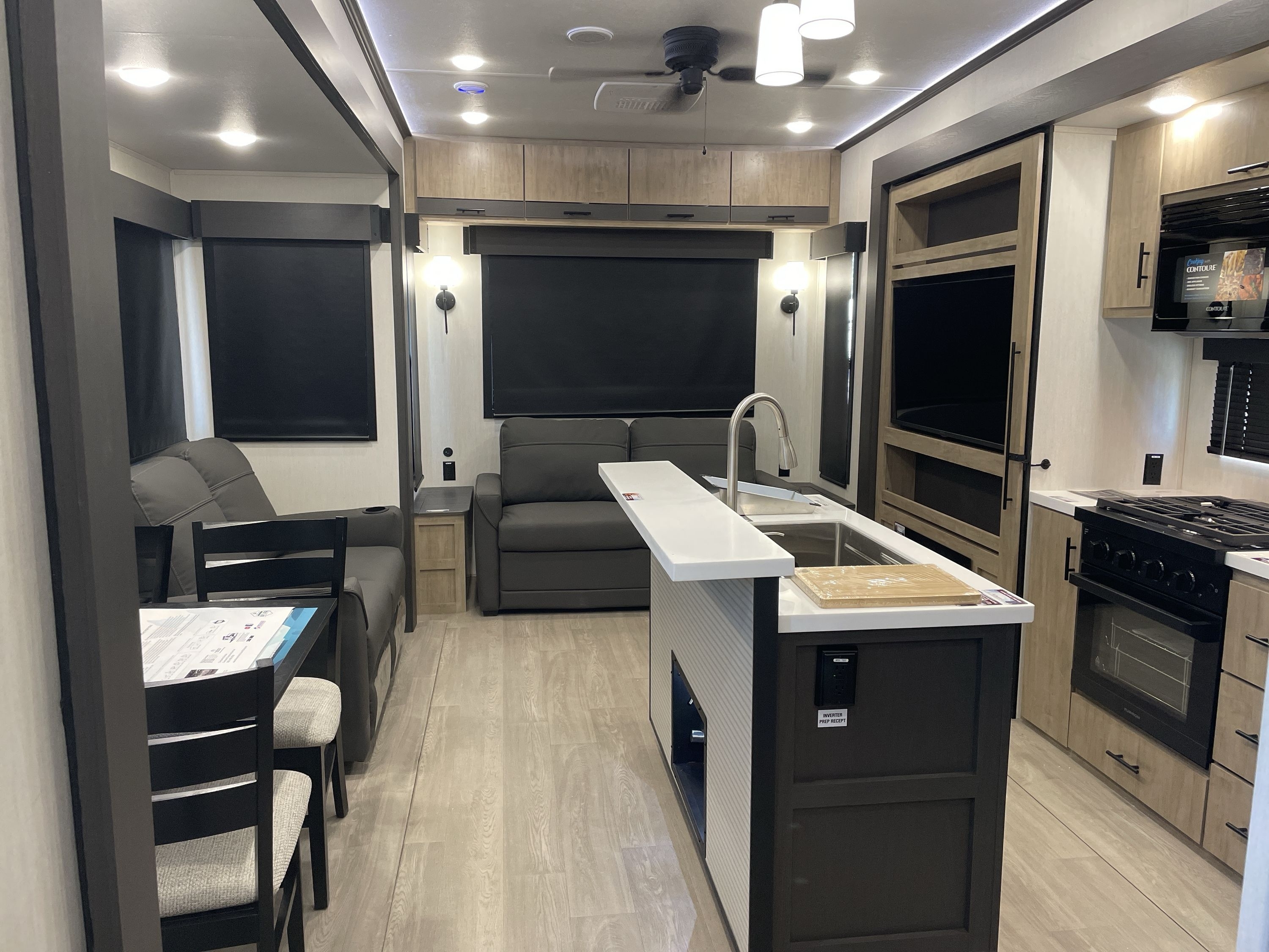 2027 Forest River CAMPSITE ELITE 36RF in anderson CA