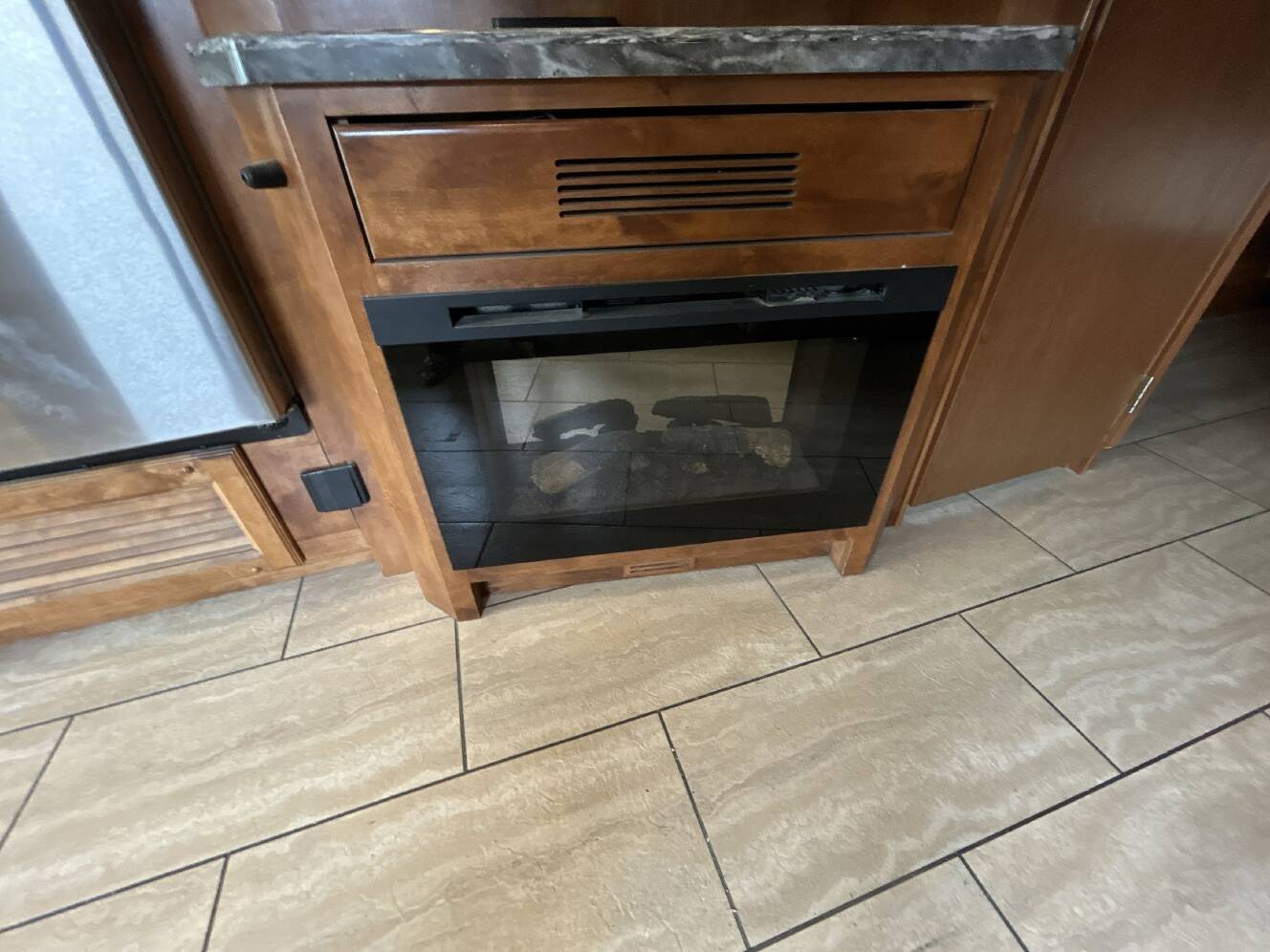 A photo of this 2016 Tiffin ALLEGRO 36LA