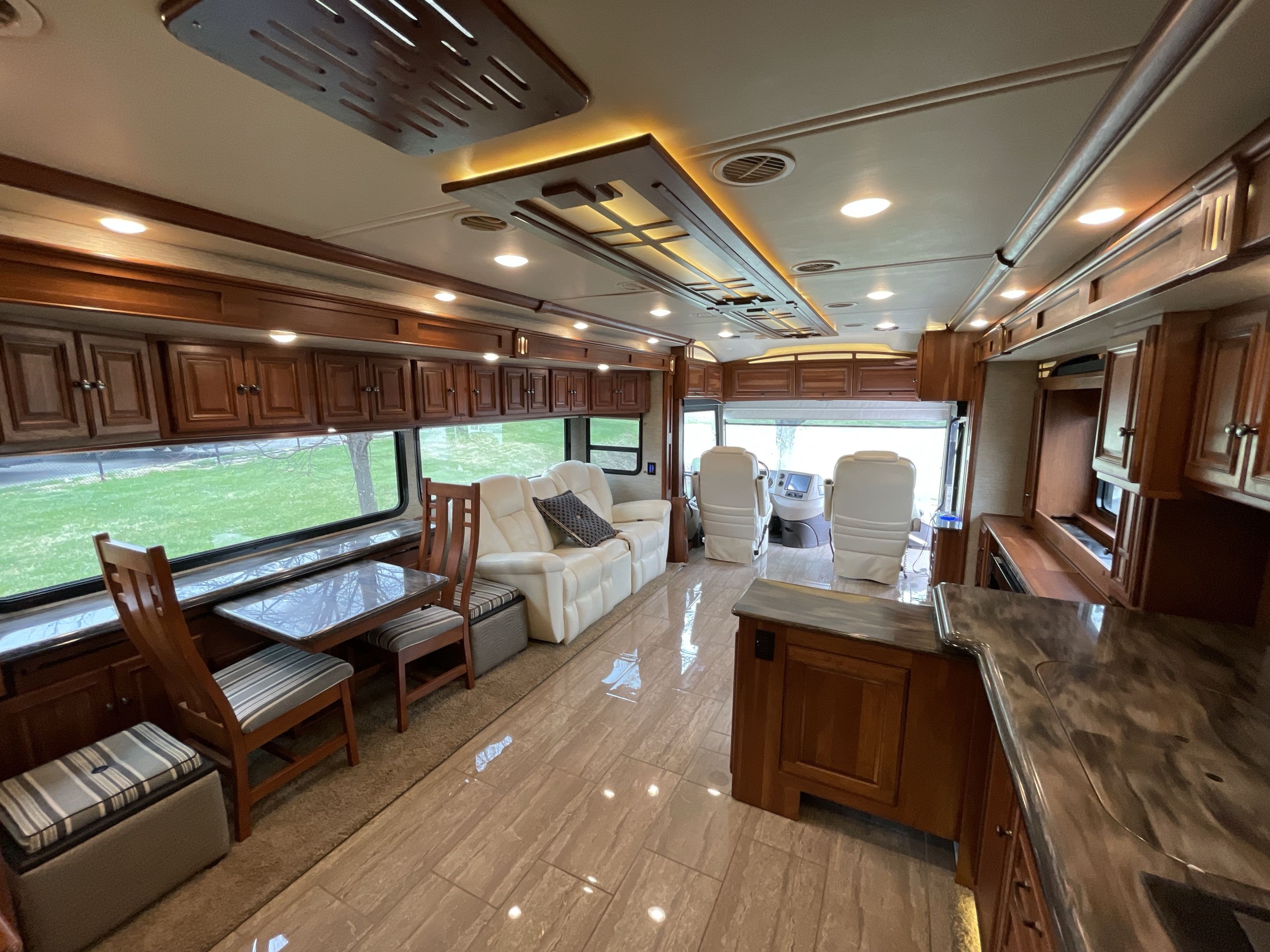 2017 Winnebago TOUR 45RD in roanoke VA