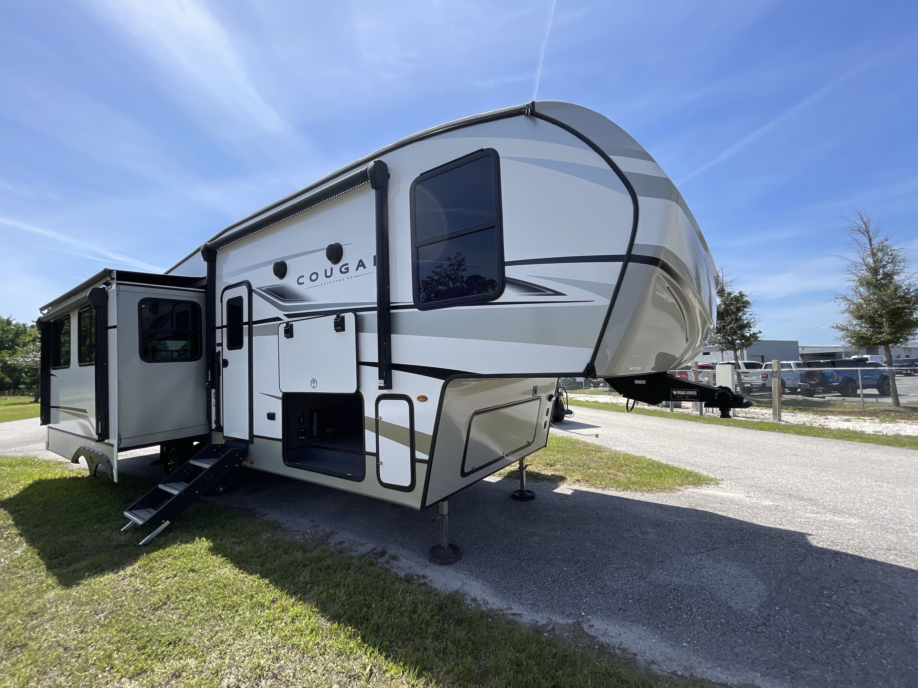 2023 Keystone COUGAR 29RLI RV
