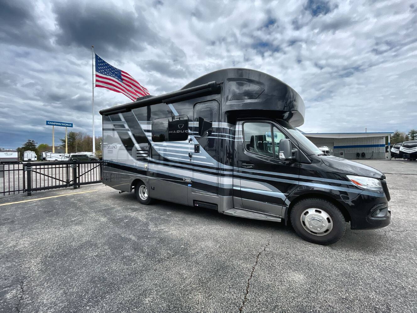 A photo of this 2022 Thor DELANO 24TT