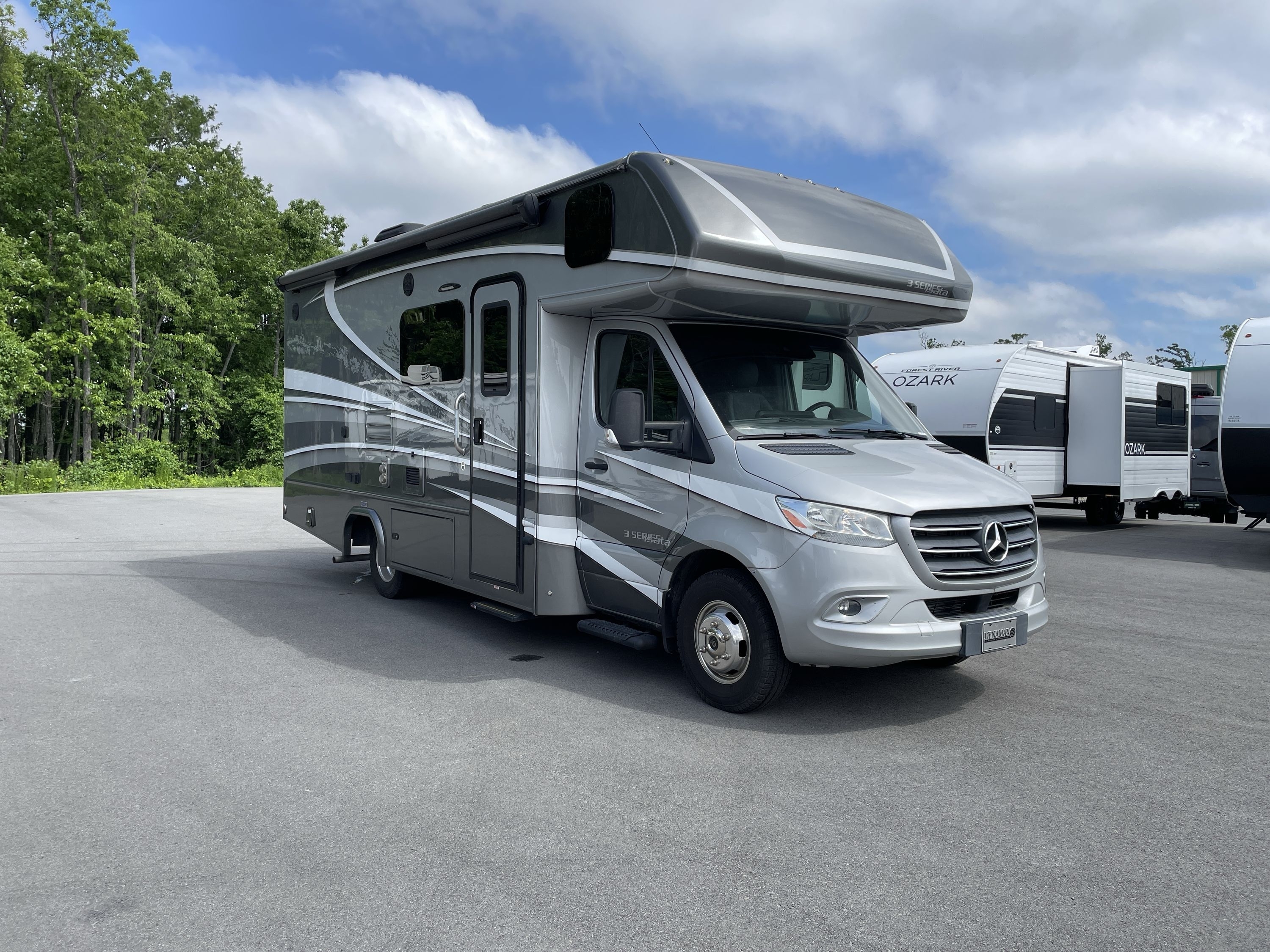 2022 Dynamax ISATA 3 24RW in sherwood AR