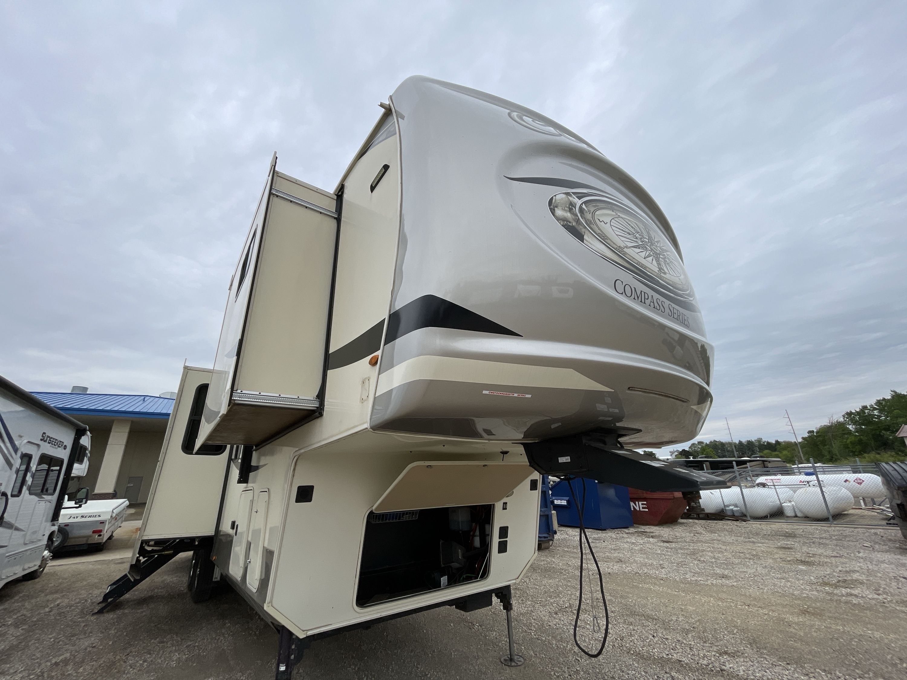2020 Forest River COLUMBUS COMPASS 387FKC RV