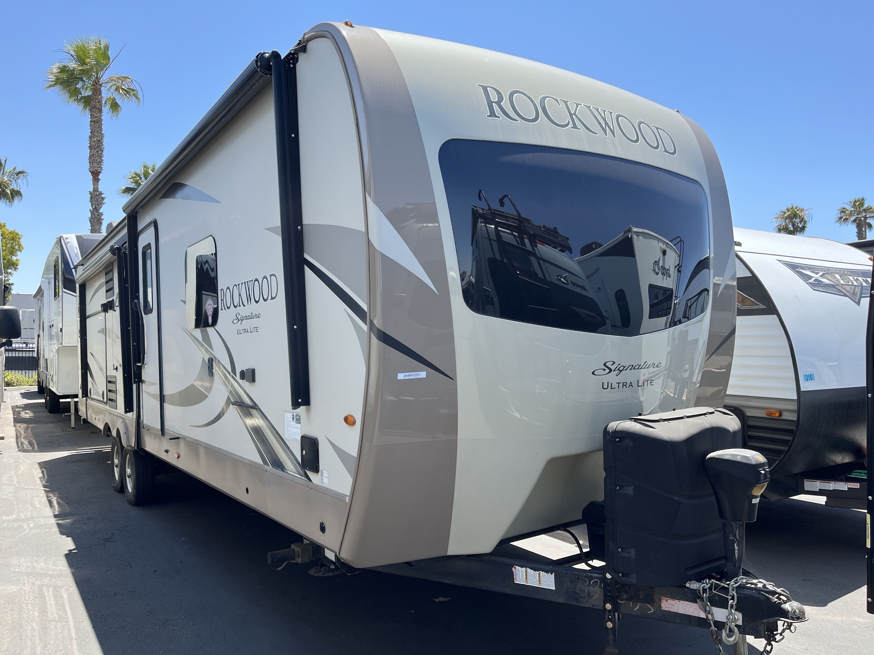 2019 Forest River ROCKWOOD SIGNATURE ULTRA LITE 8328BS RV