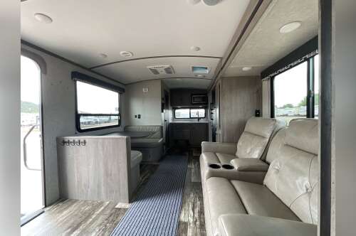 2020 Keystone OUTBACK ULTRA-LITE 221UMD in summerset SD