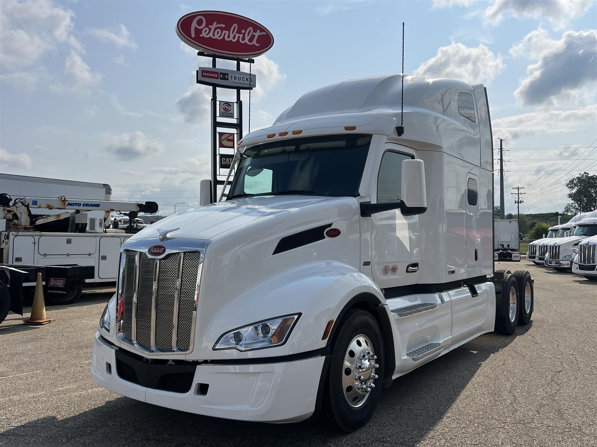 2027 PETERBILT 579 in South Saint Paul, MN