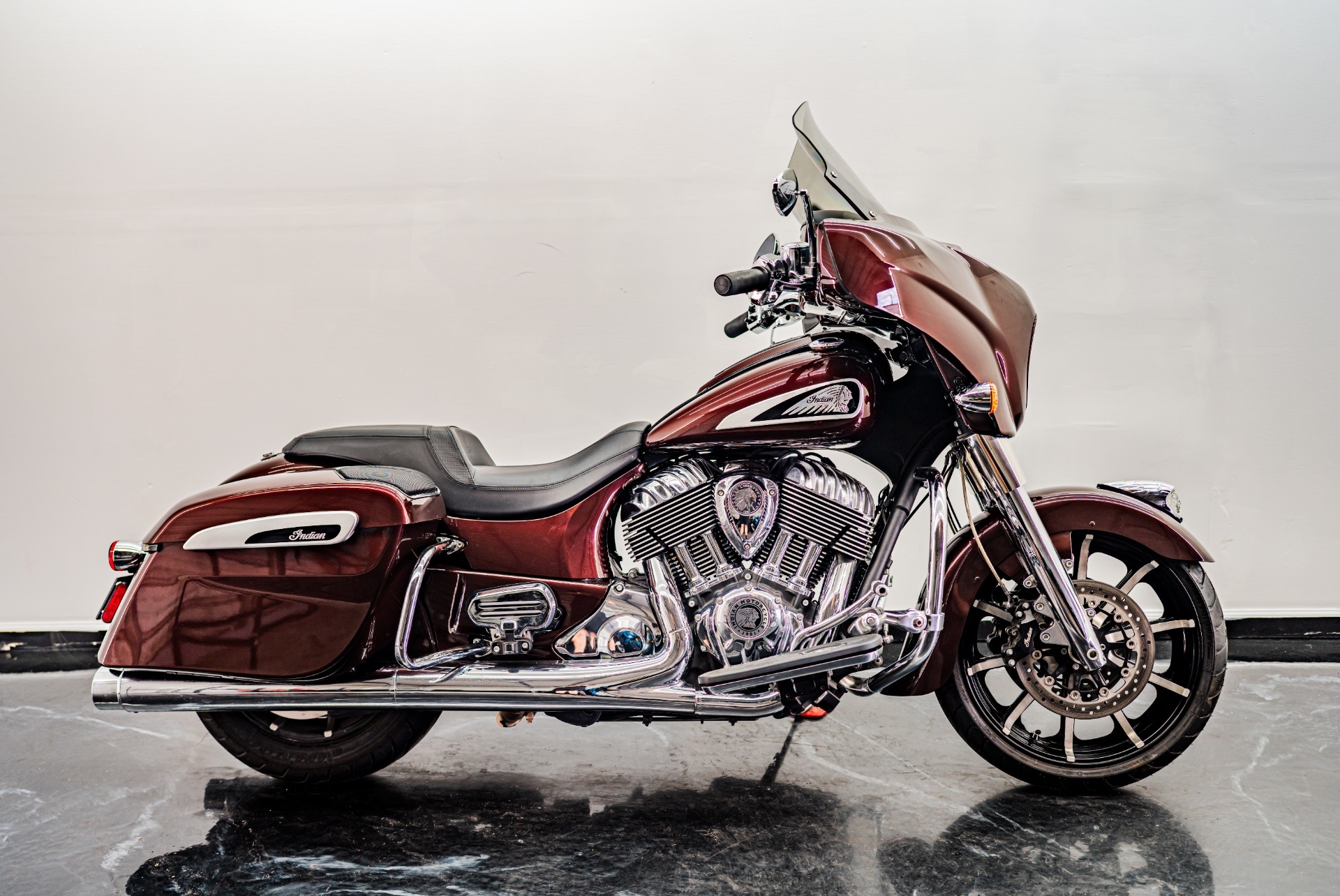 2019 Indian Motorcycle Chieftain® Limited ABS LIMITED in Jacksonville, FL