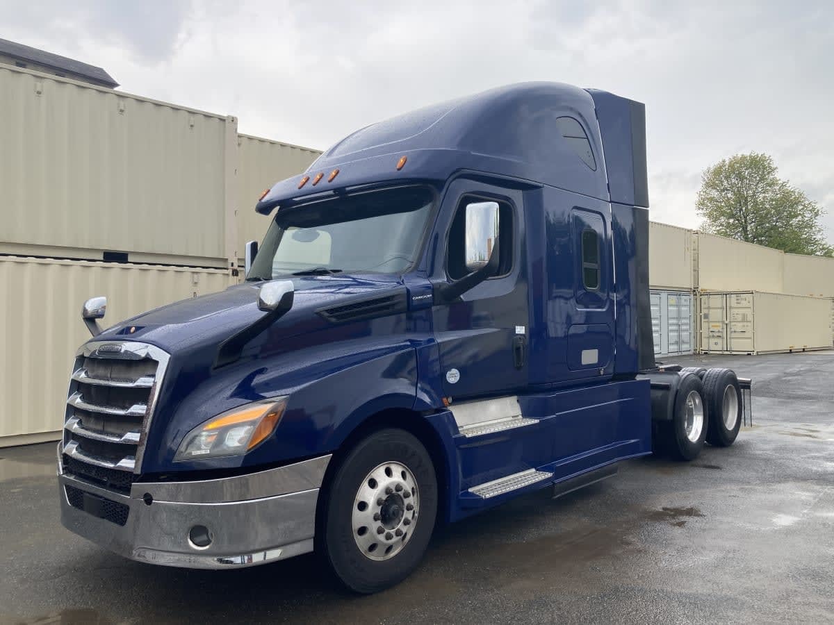 2020 FREIGHTLINER CASCADIA 126 in Springfield, MA