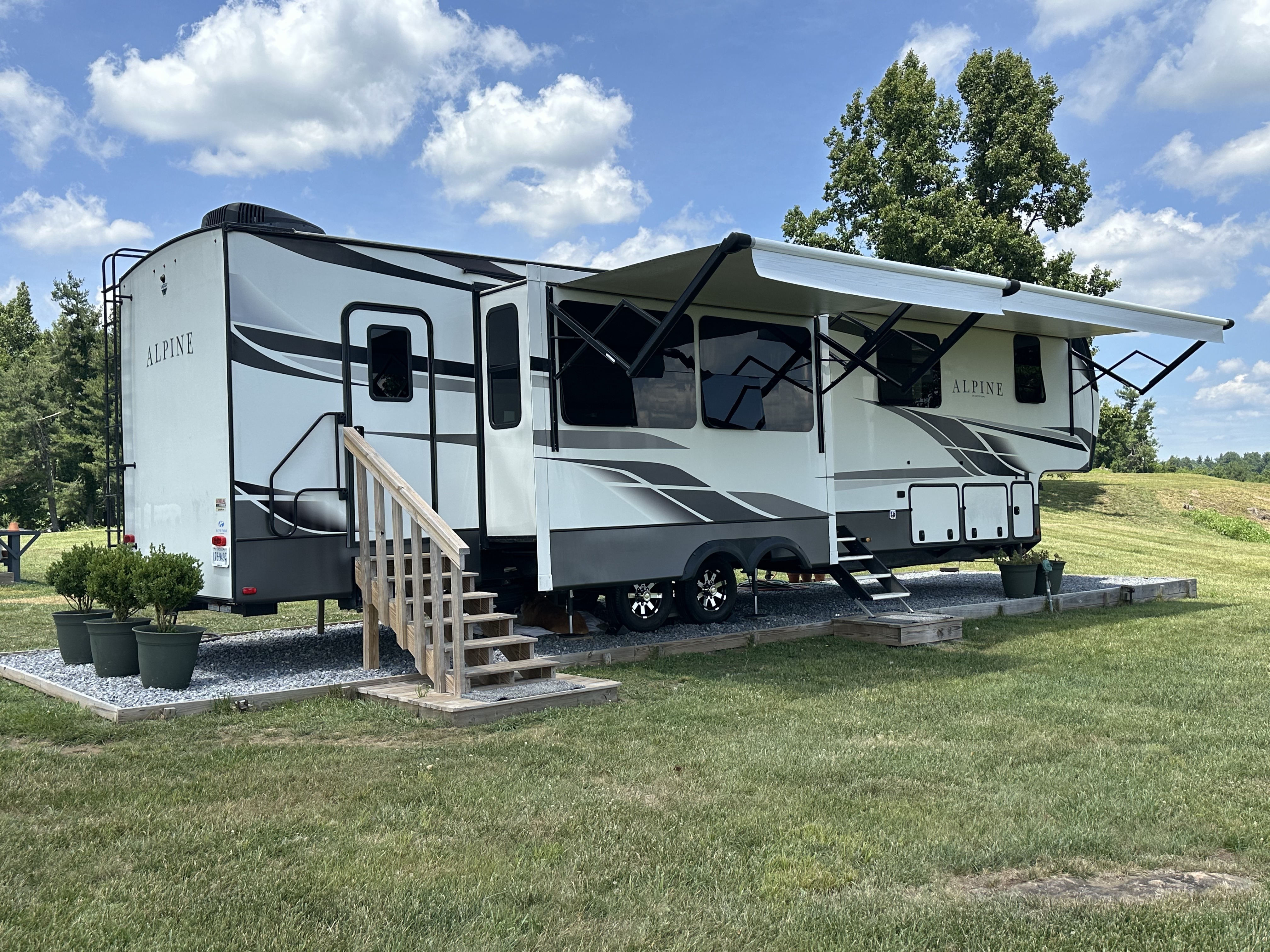 2021 Keystone ALPINE 3910RK in copper hill VA