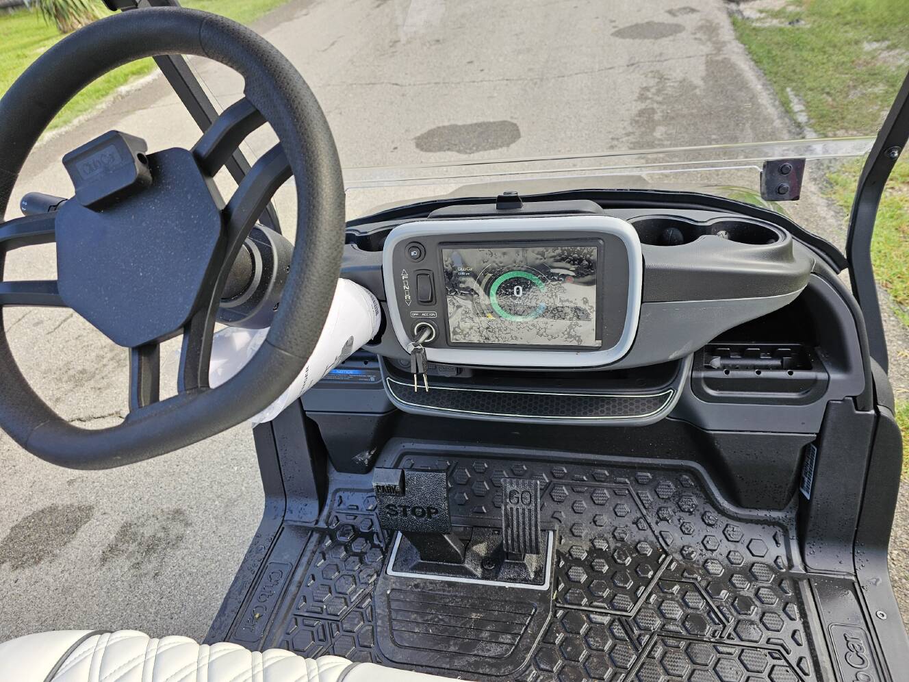 A photo of this 2027 Club Car ONWARD
