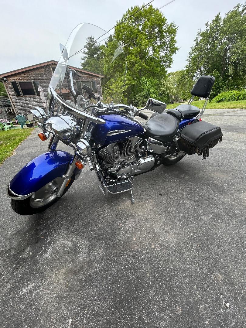 2009 Honda VTX 1300 R R in East Freetown, MA