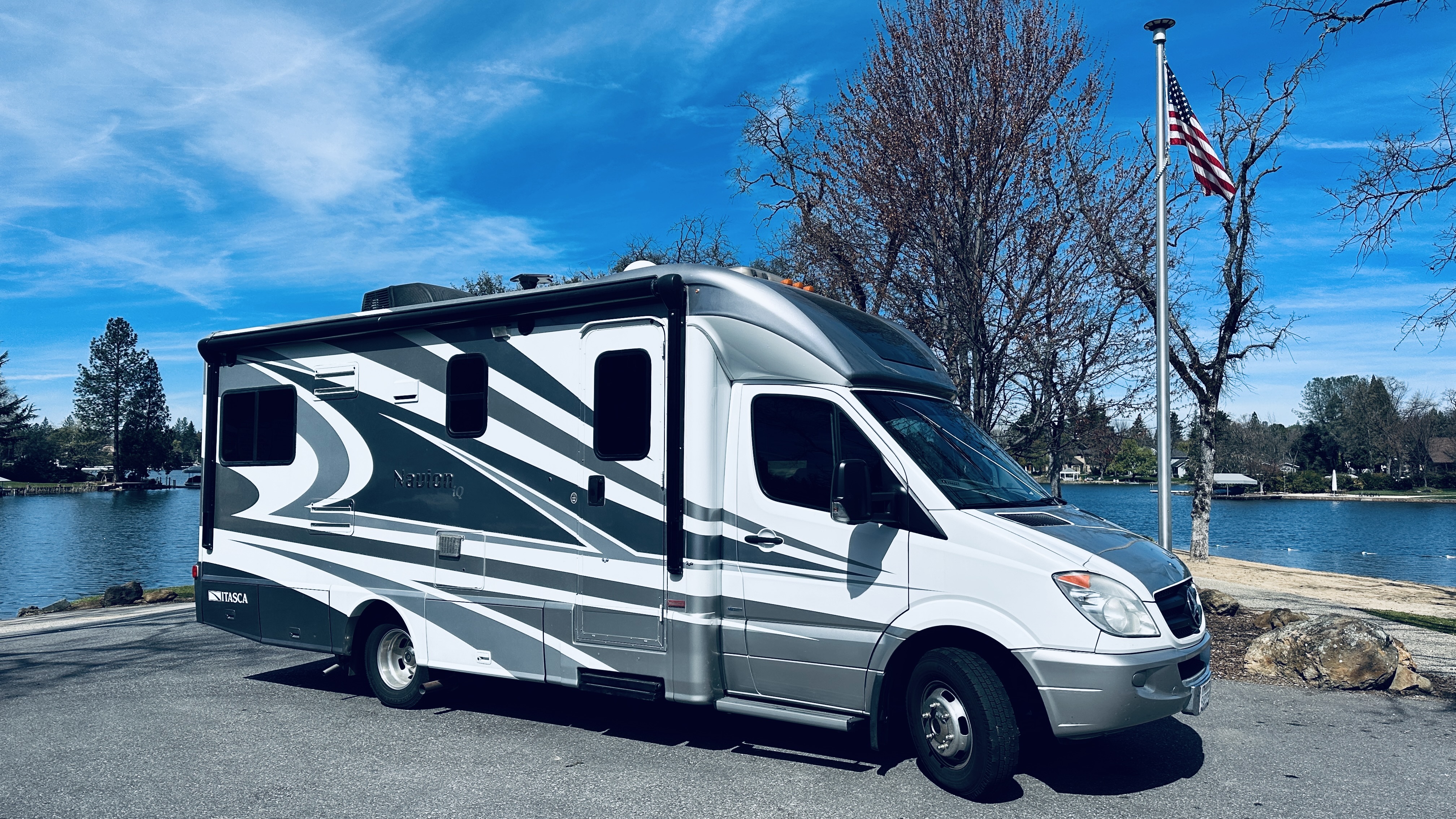 2013 Itasca NAVION IQ 24G RV