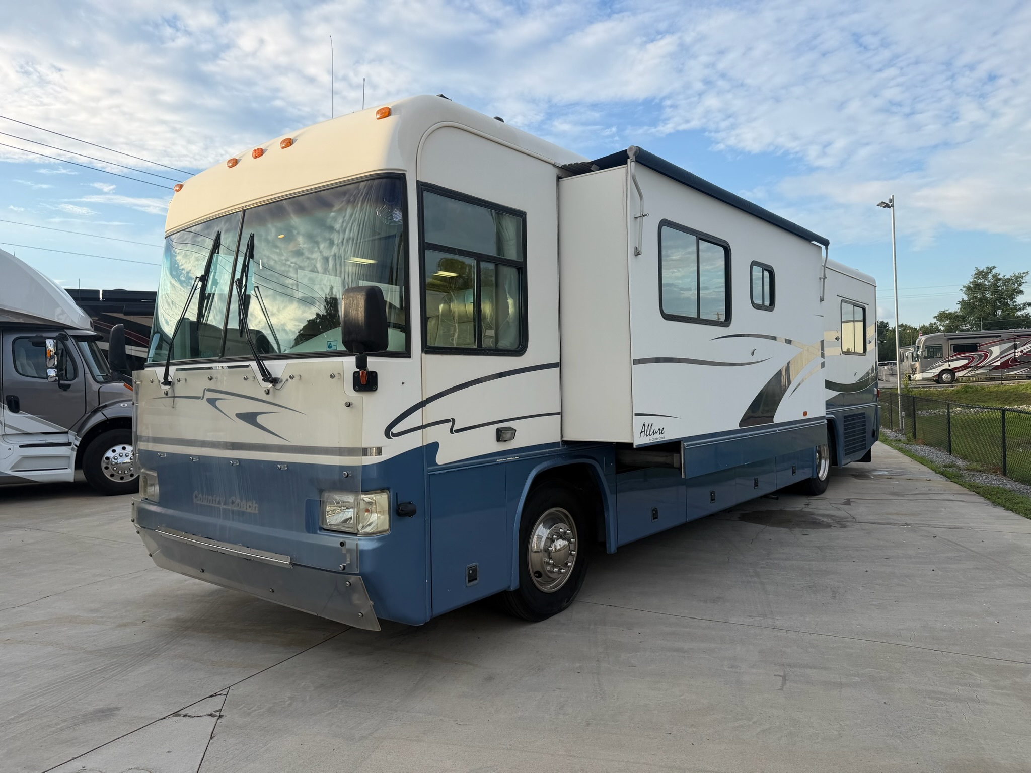 1999 Country Coach ALLURE 36 in greenville SC