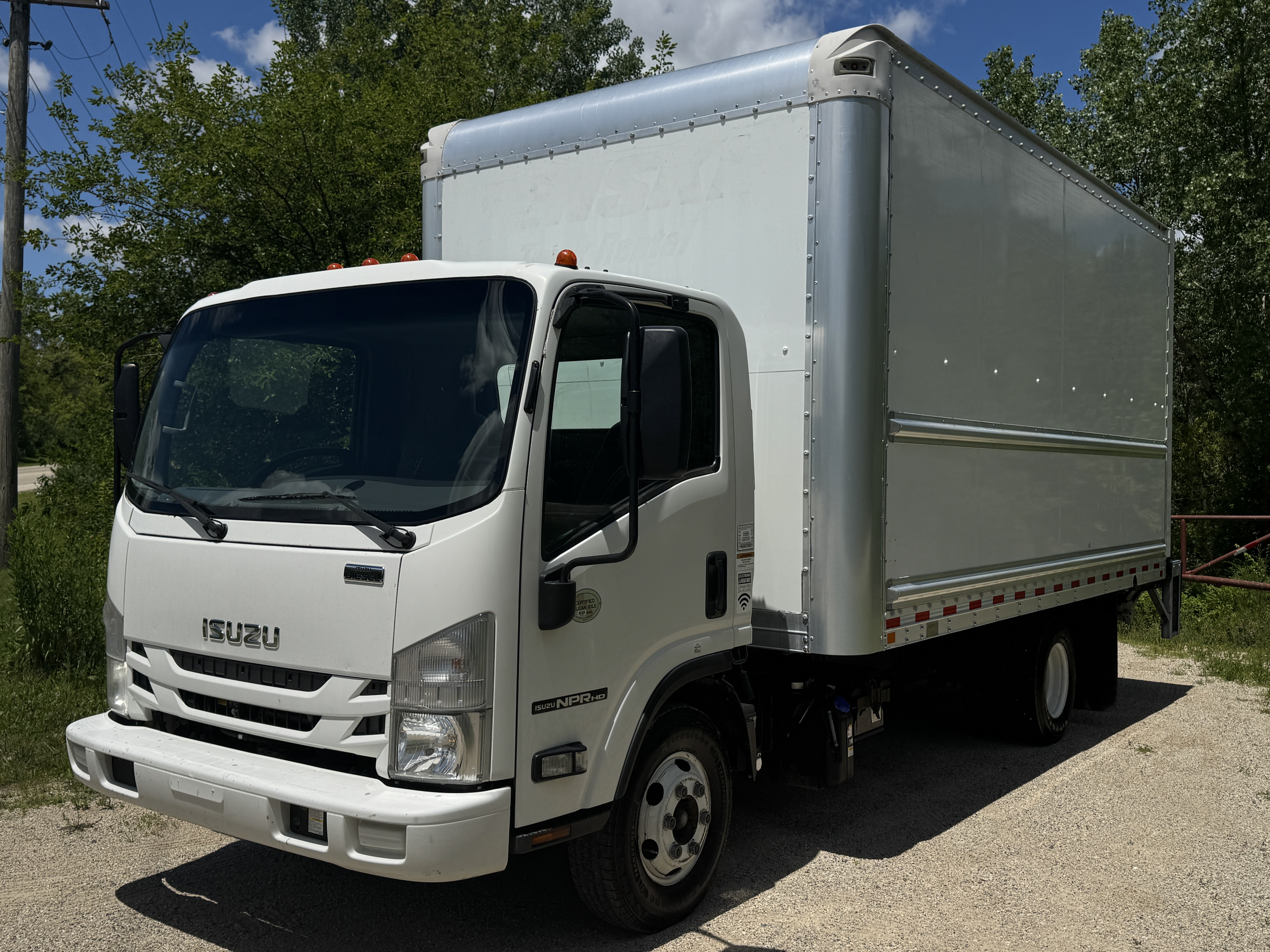 2021 ISUZU NPR HD in Lake In The Hills, IL