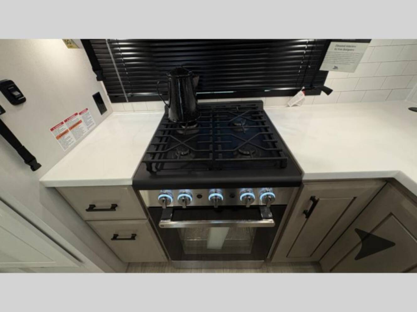 A photo of this 2026 Jayco Pinnacle 38FBRK