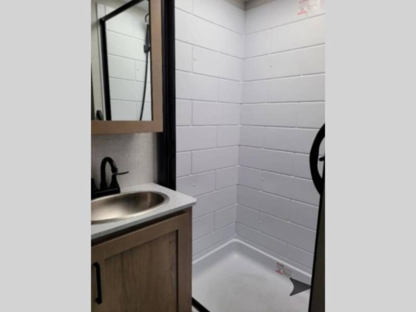 A photo of this 2026 Ember Rv E-Series 22MLQ