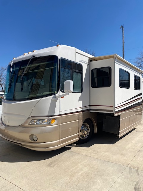 2000 Coachmen SPORTSCOACH 380MBS in kansas city KS