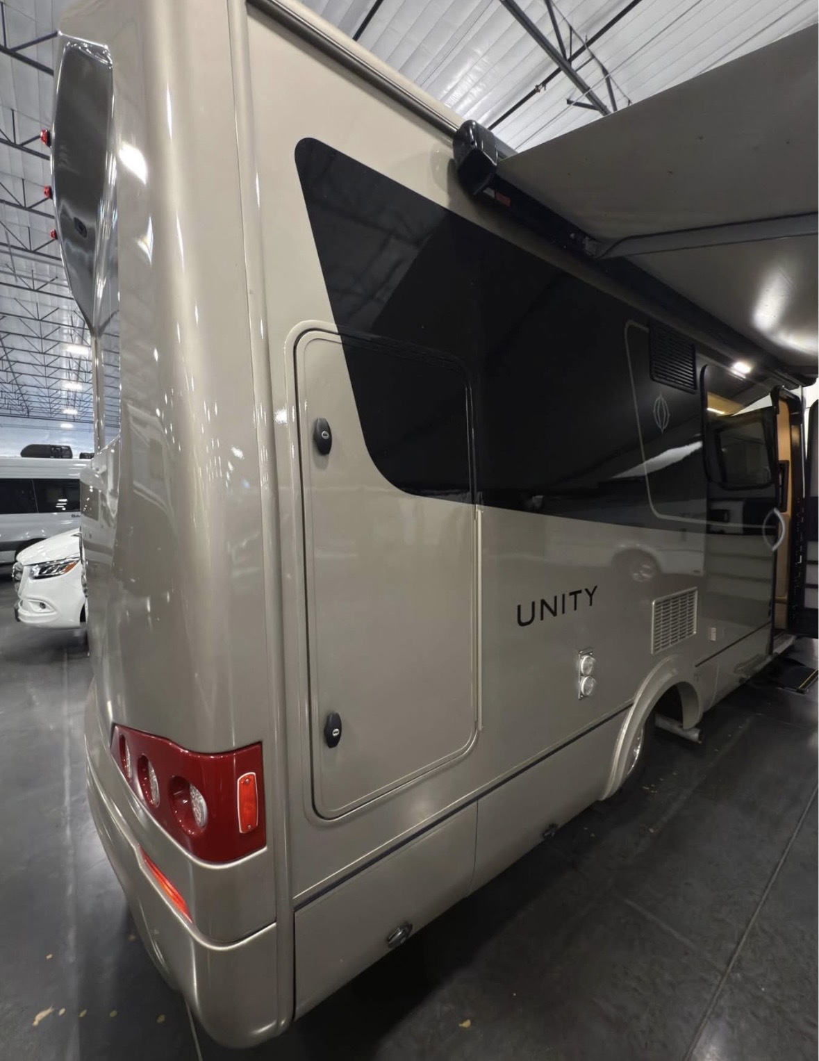 2021 Leisure Travel UNITY U 24 MB in mcpherson KS