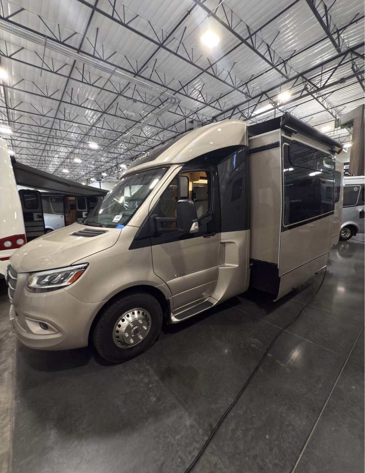 2021 Leisure Travel UNITY U 24 MB RV