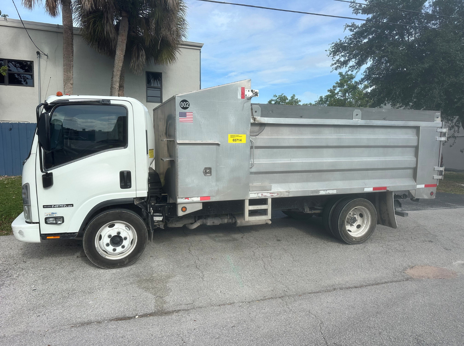 2018 ISUZU Npr Hd in Miami, FL