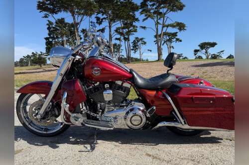 2013 Harley-Davidson ROAD KING CVO in marina CA