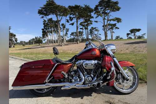 2013 Harley-Davidson ROAD KING CVO in marina CA