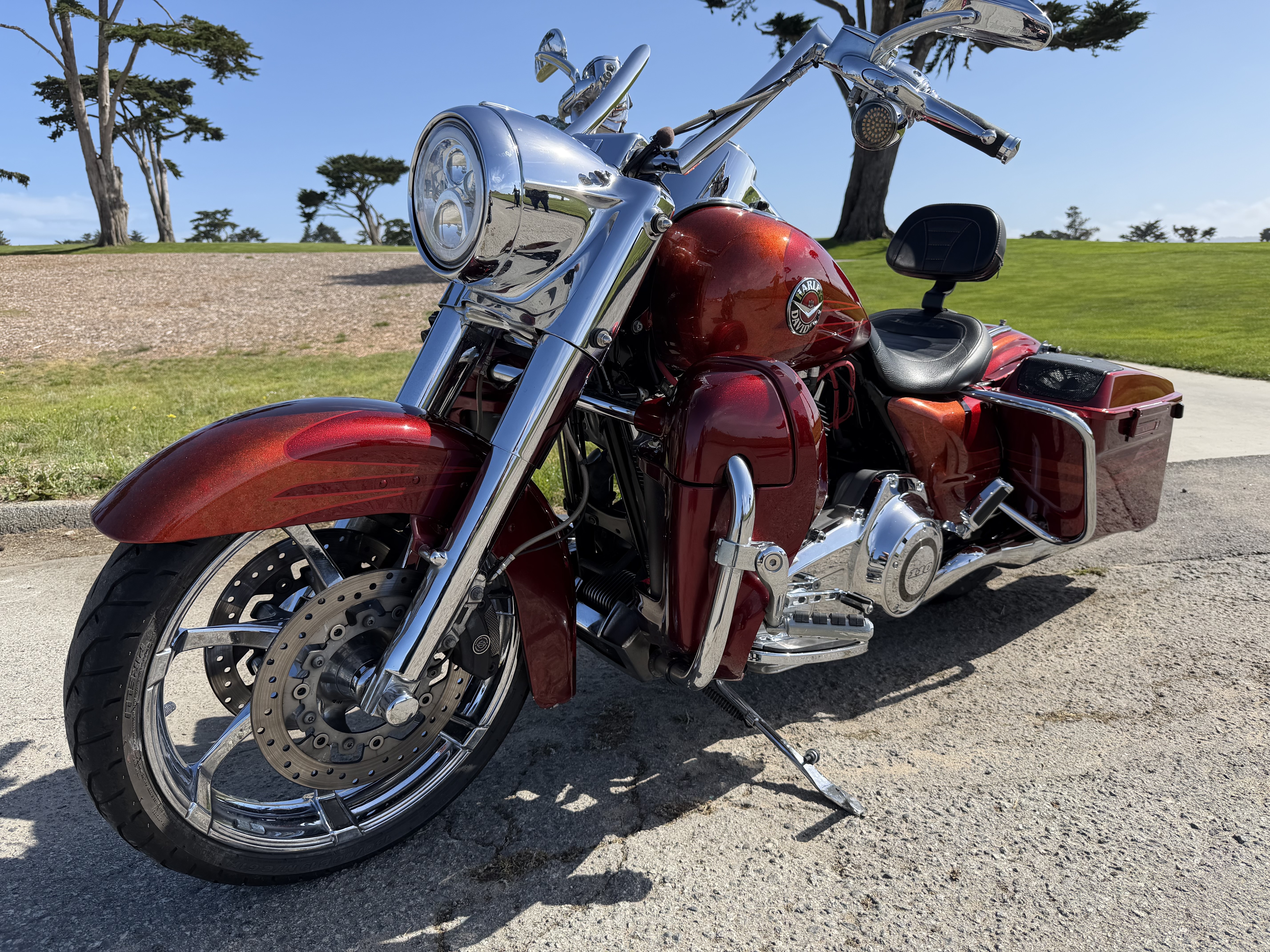 2013 Harley-Davidson ROAD KING CVO in marina CA