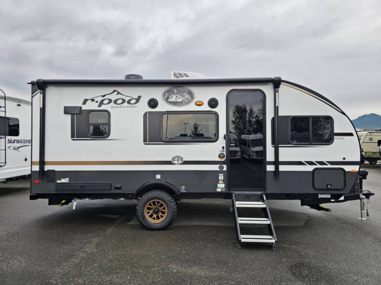 A photo of this 2026 Forest River R-Pod RP-185