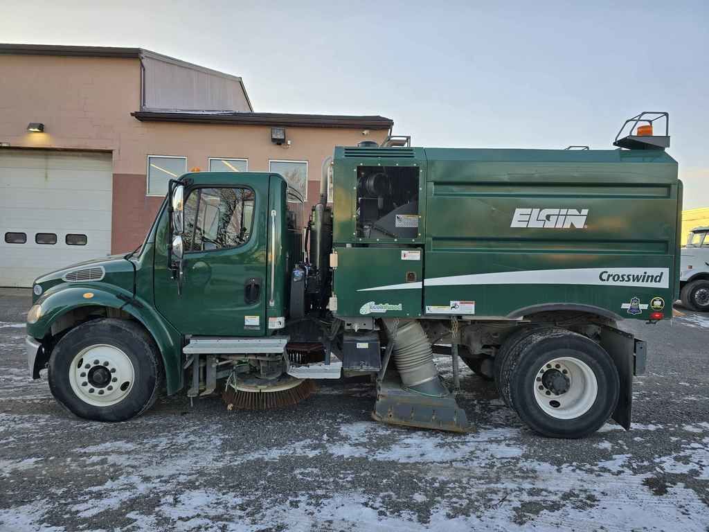 2016 FREIGHTLINER BUSINESS CLASS M2 106 in Rochester, NY