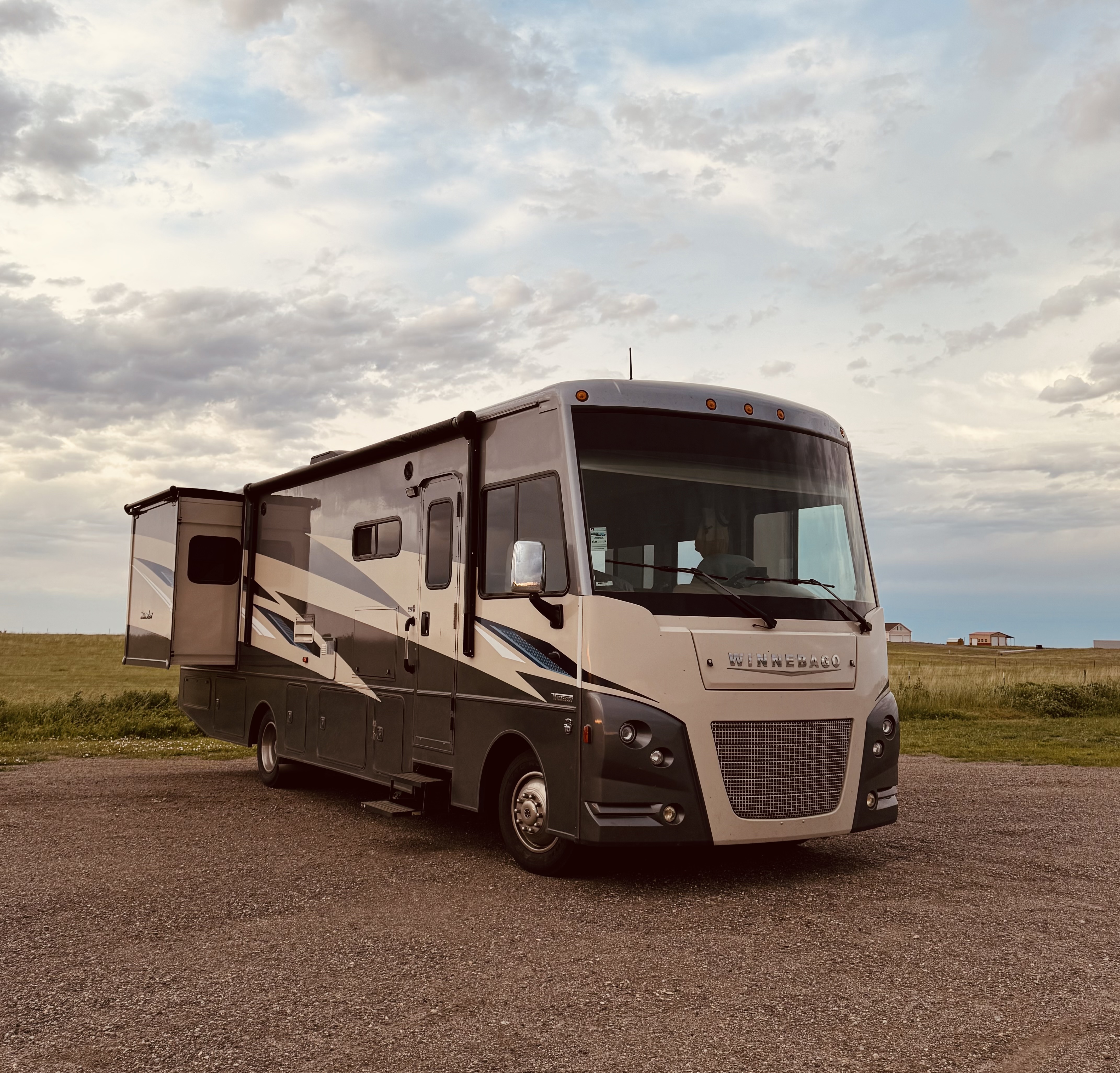 2020 Winnebago SUNSTAR 32YE RV