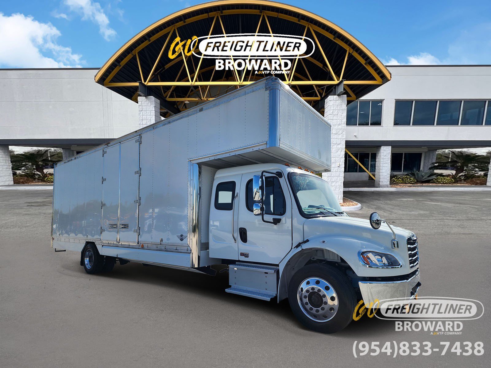 2027 FREIGHTLINER BUSINESS CLASS M2 106 in Pompano Beach, FL